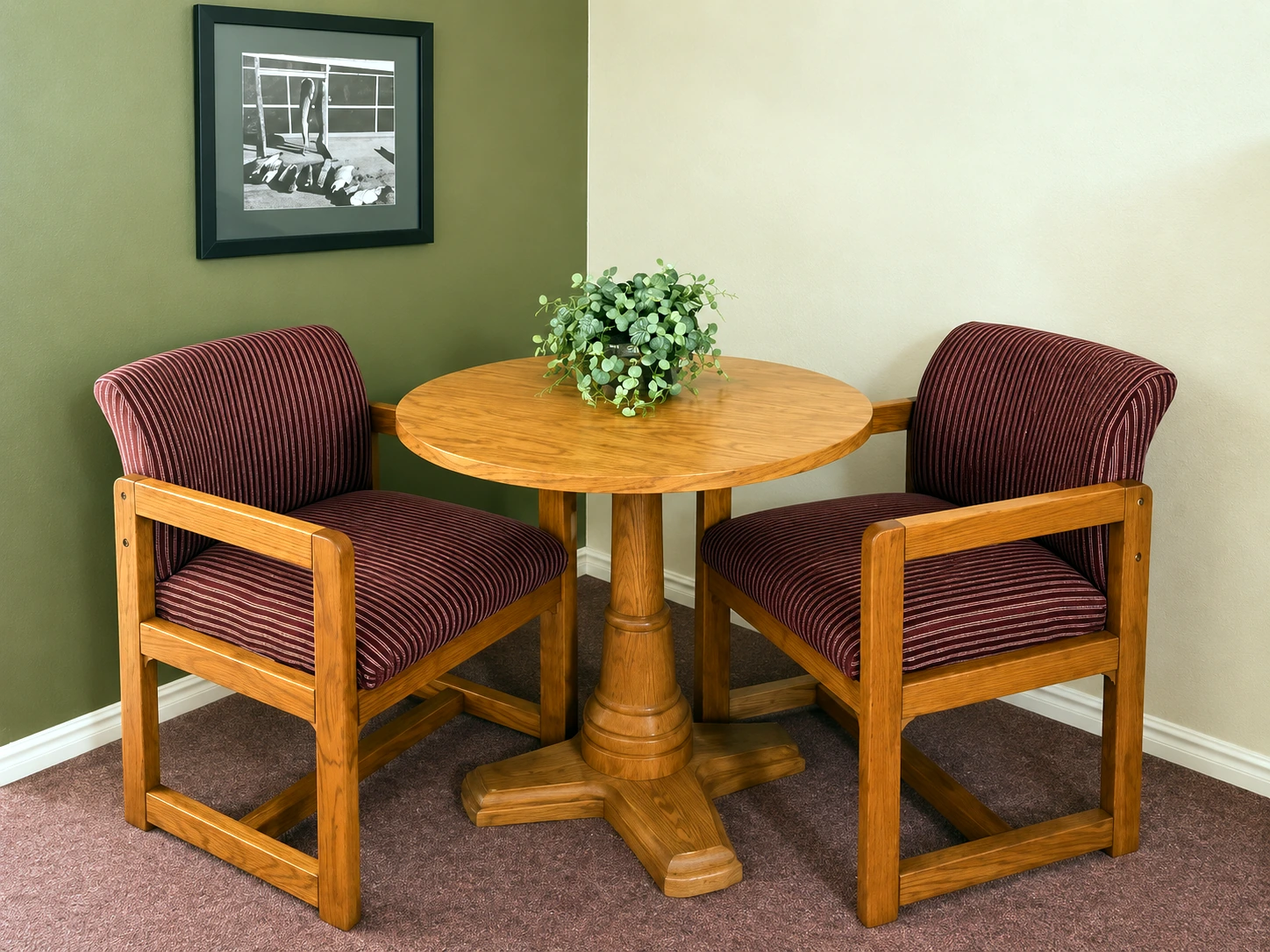 Guest-room table and chairs at Bob's Lake Country Motel
